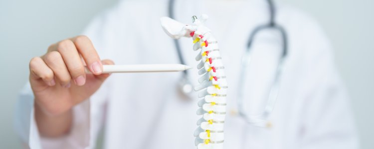 The Patient's Guide to Minimally Invasive Spine Procedures: Everything You Need to Know Before Seeing a Surgeon - Inovo Spine Houston,